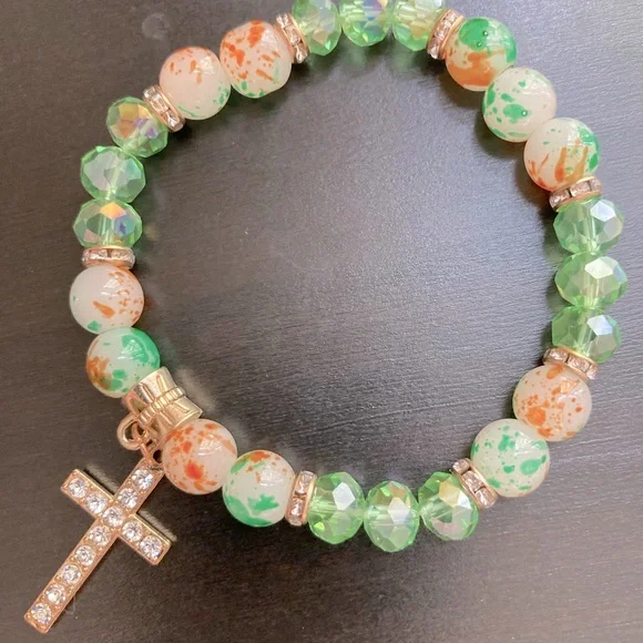 🧡Orange & Green Beaded Cross Bracelet💚 - Picture 1 of 3